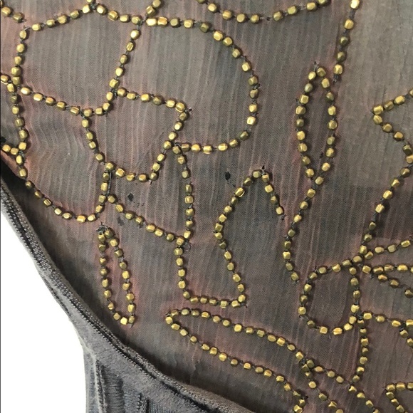 Grey tank with beading - Picture 5 of 5